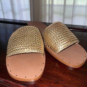 9 1/2 Banana Republic Leather Gold Mules